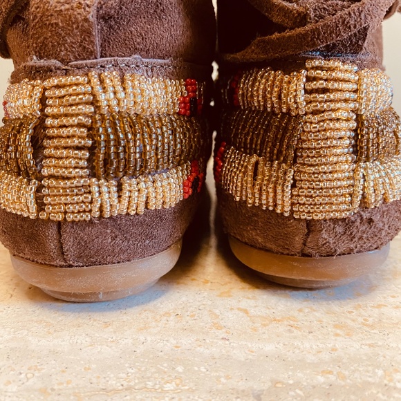 Vintage- House of Harlow 1960 Suede & Beaded ankle boots - Picture 9 of 16